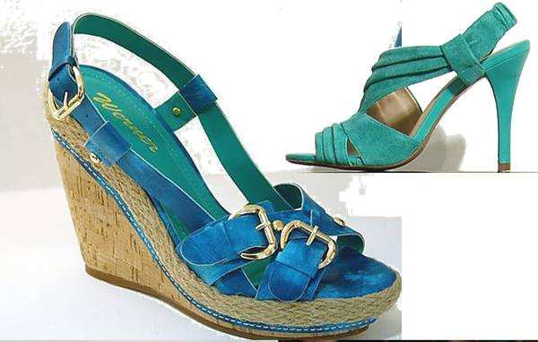 Schuhe in Türkis, Aqua und Blau spiegeln die Farben des Meeres wider